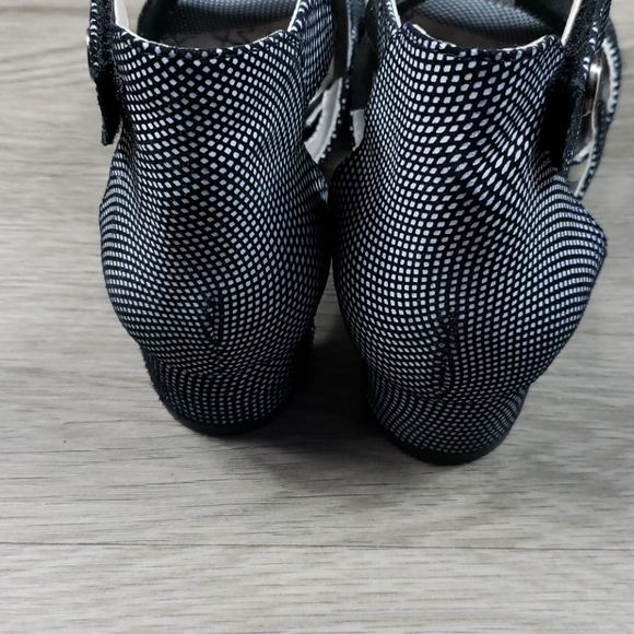 Un Tour En Ville  Sandals sz 40 - Picture 4 of 14